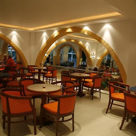 Sun Palace ファリラキ