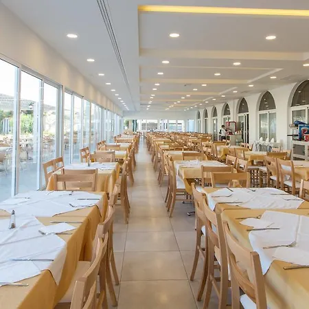 호텔 Sun Palace 팔리라키