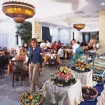 Sun Palace