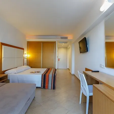 Sun Palace فندق فاليراكي