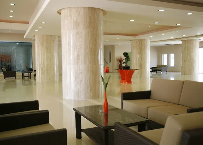 Отель Sun Palace 4*