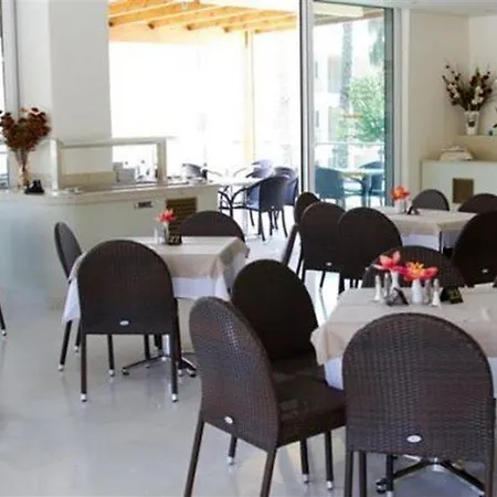 Ξενοδοχείο Sun Palace 4*