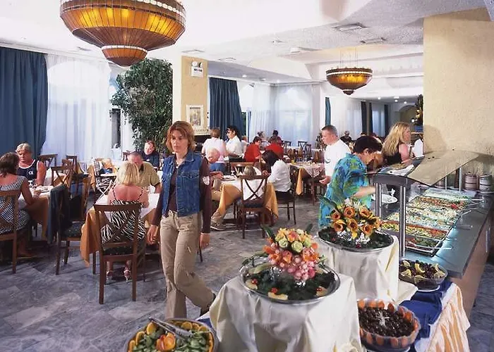 Sun Palace
